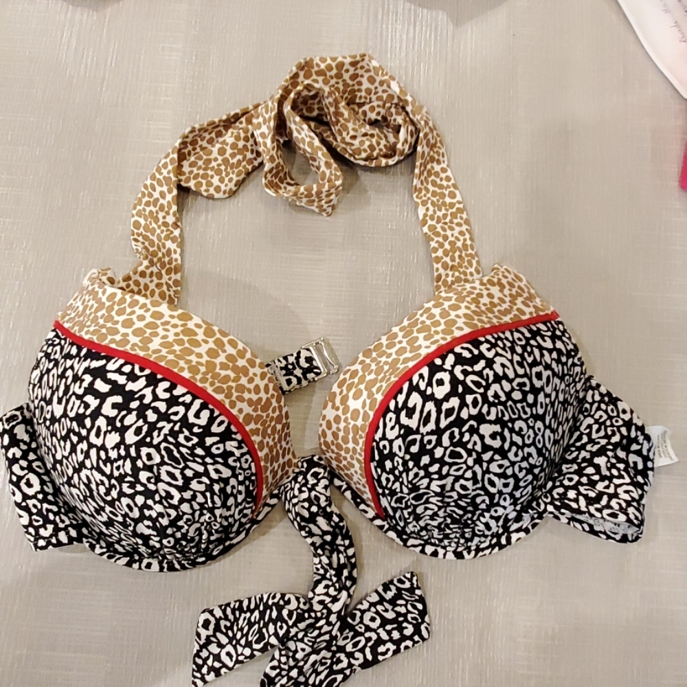 Bikini - Picture 2 of 4